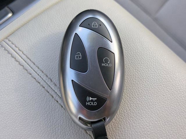 Certified 2025 Hyundai Tucson SE image 27