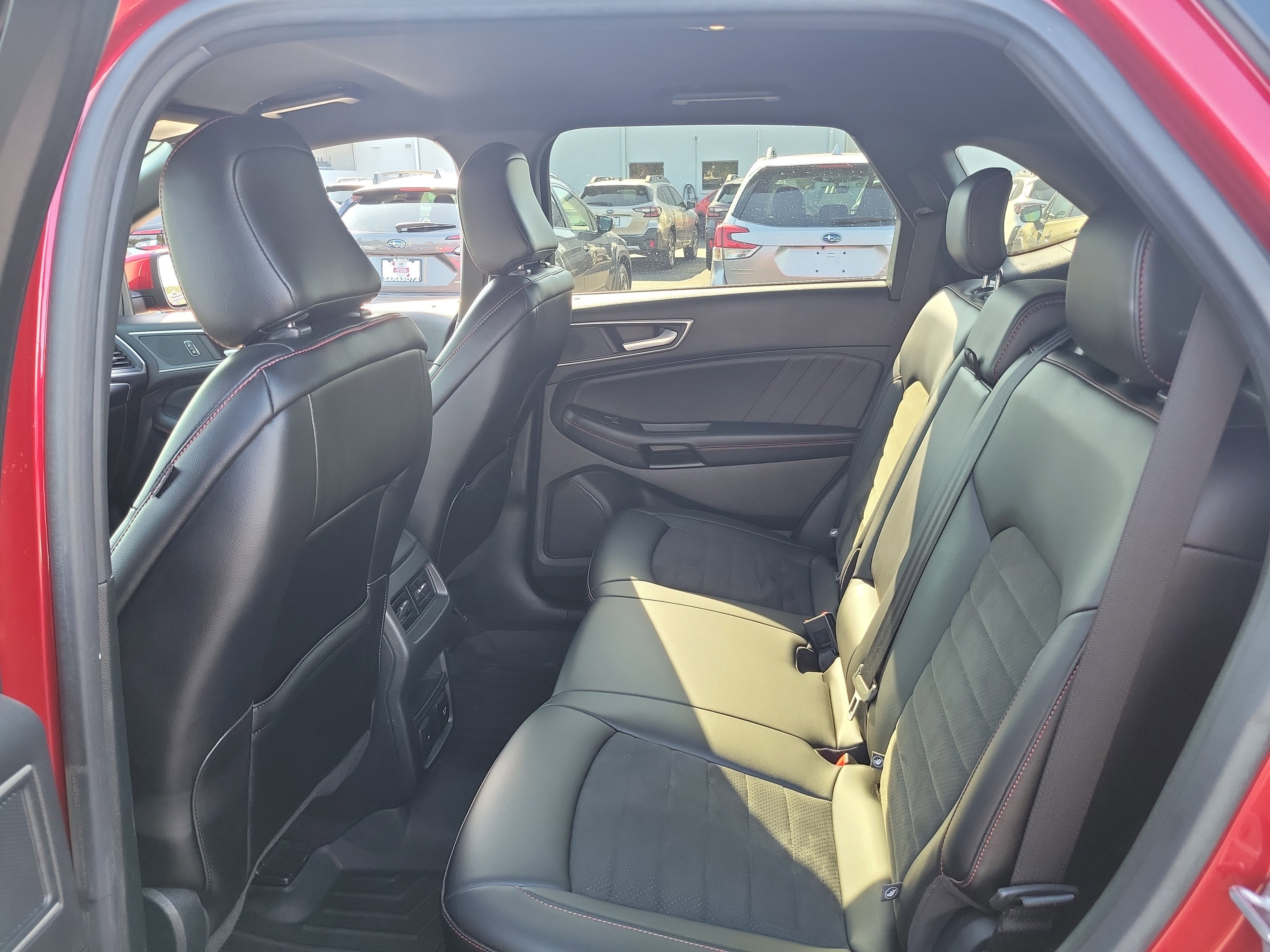 Used 2020 Ford Edge ST-Line image 13