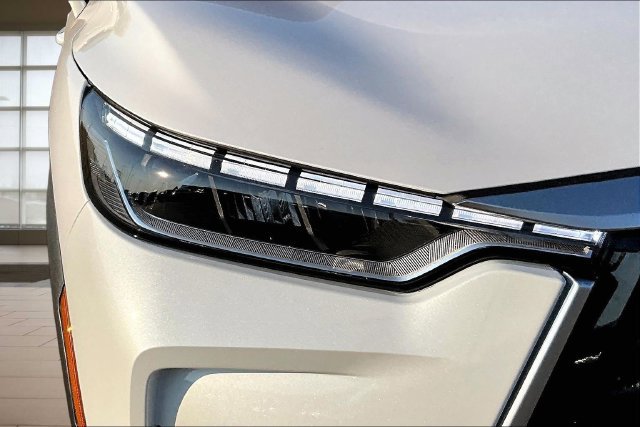 Used 2027 INFINITI QX60 Luxe w/ Cargo Package AWD/4WD image 29