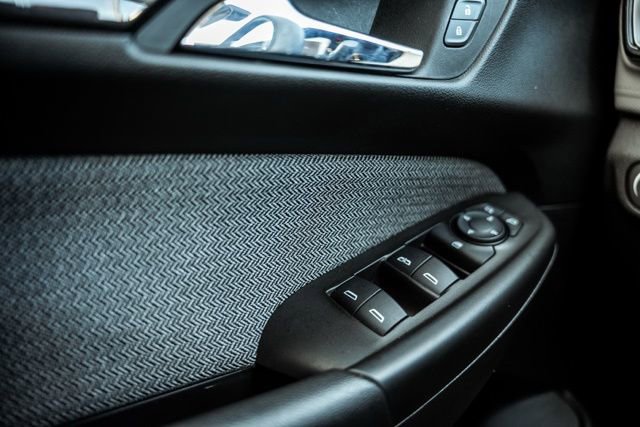 Used 2025 Chevrolet TrailBlazer LT image 23