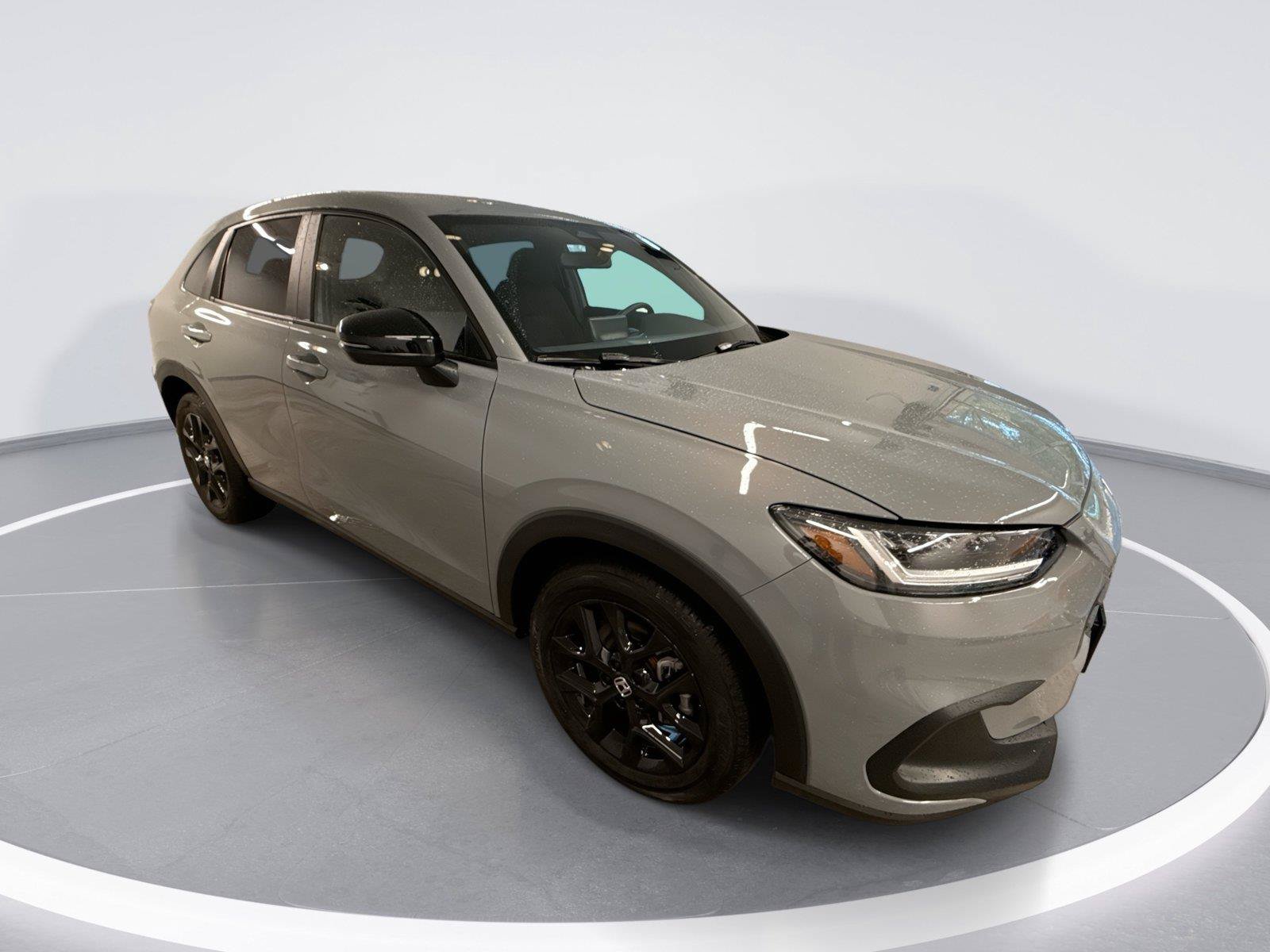 Used 2025 Honda HR-V Sport image 1