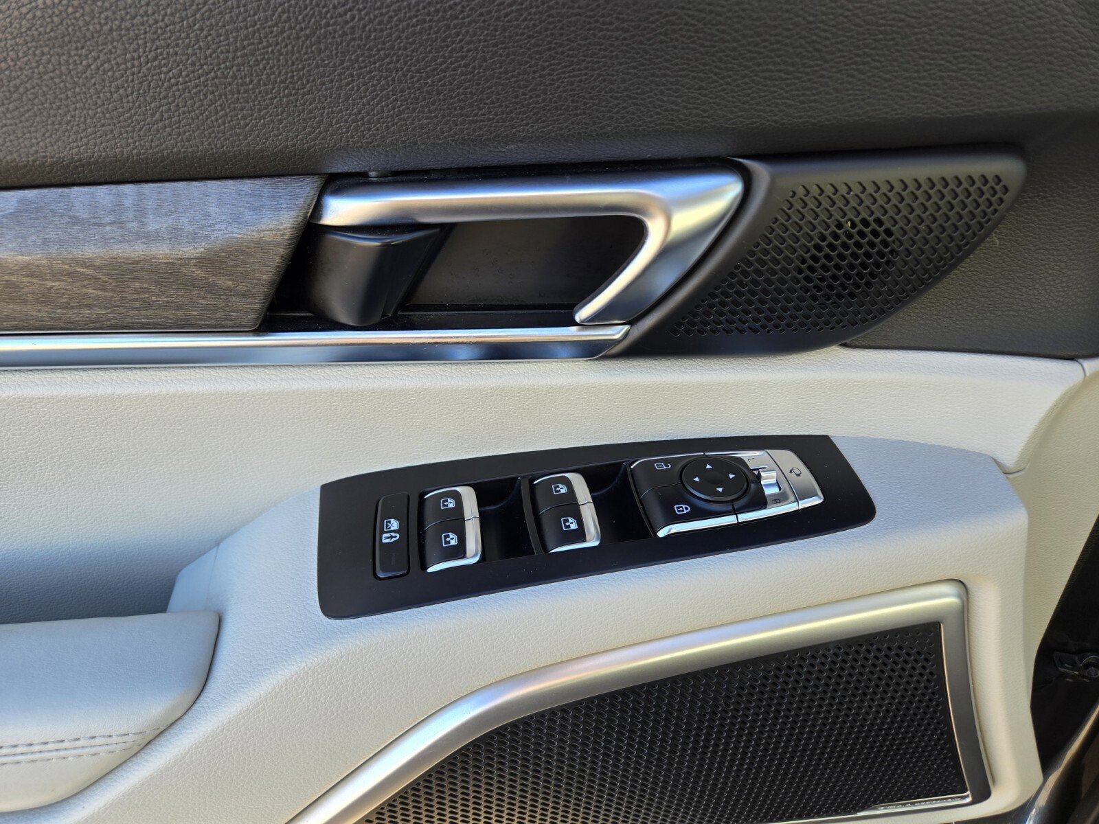 Certified 2022 Kia Telluride EX w/ EX Premium Package image 19