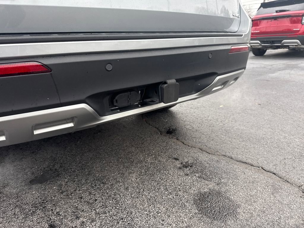 Used 2025 Ford Explorer Active w/ Active Comfort Package image 11