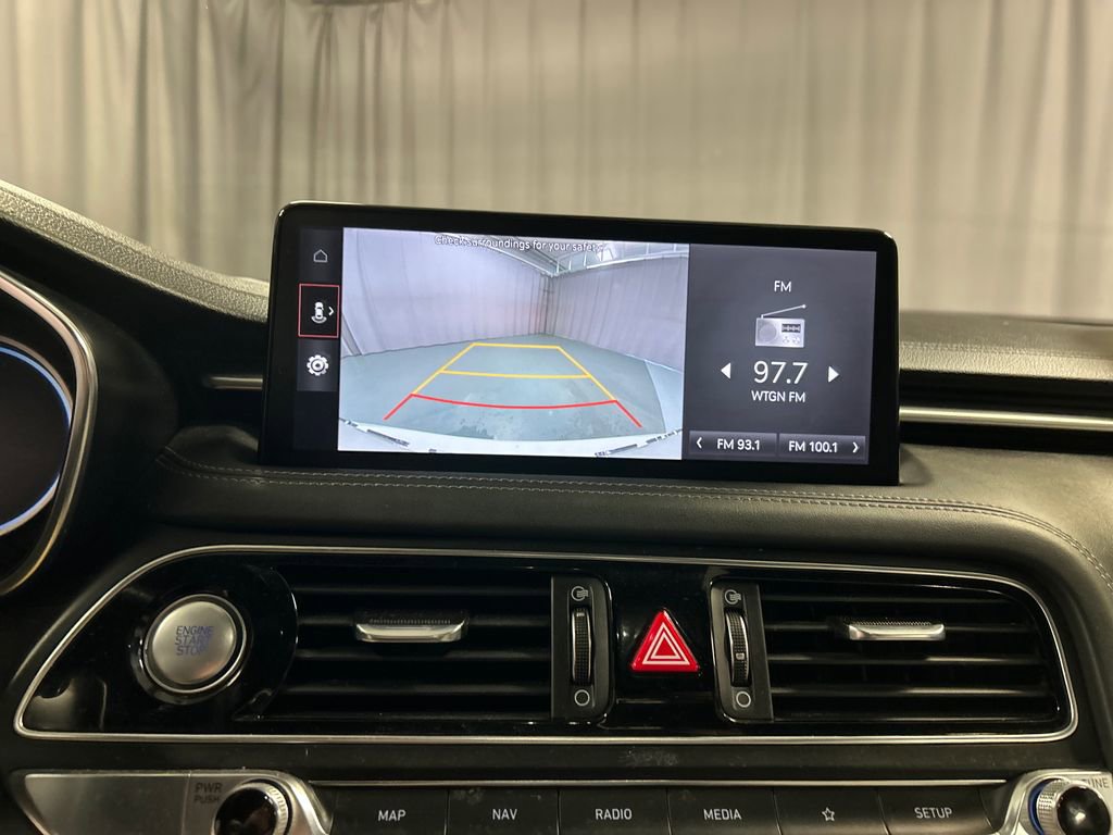 Used 2022 Genesis G70 2.0T image 16