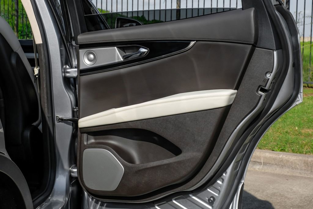 Used 2022 Lincoln Nautilus Black Label image 49