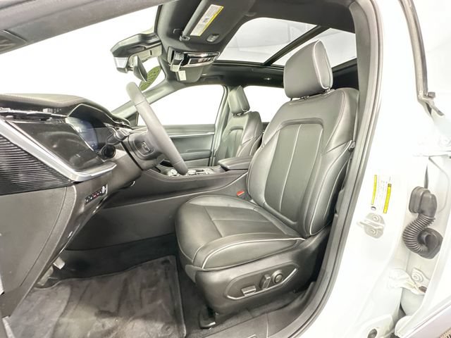 Used 2025 Jeep Wagoneer S Limited AWD/4WD image 4