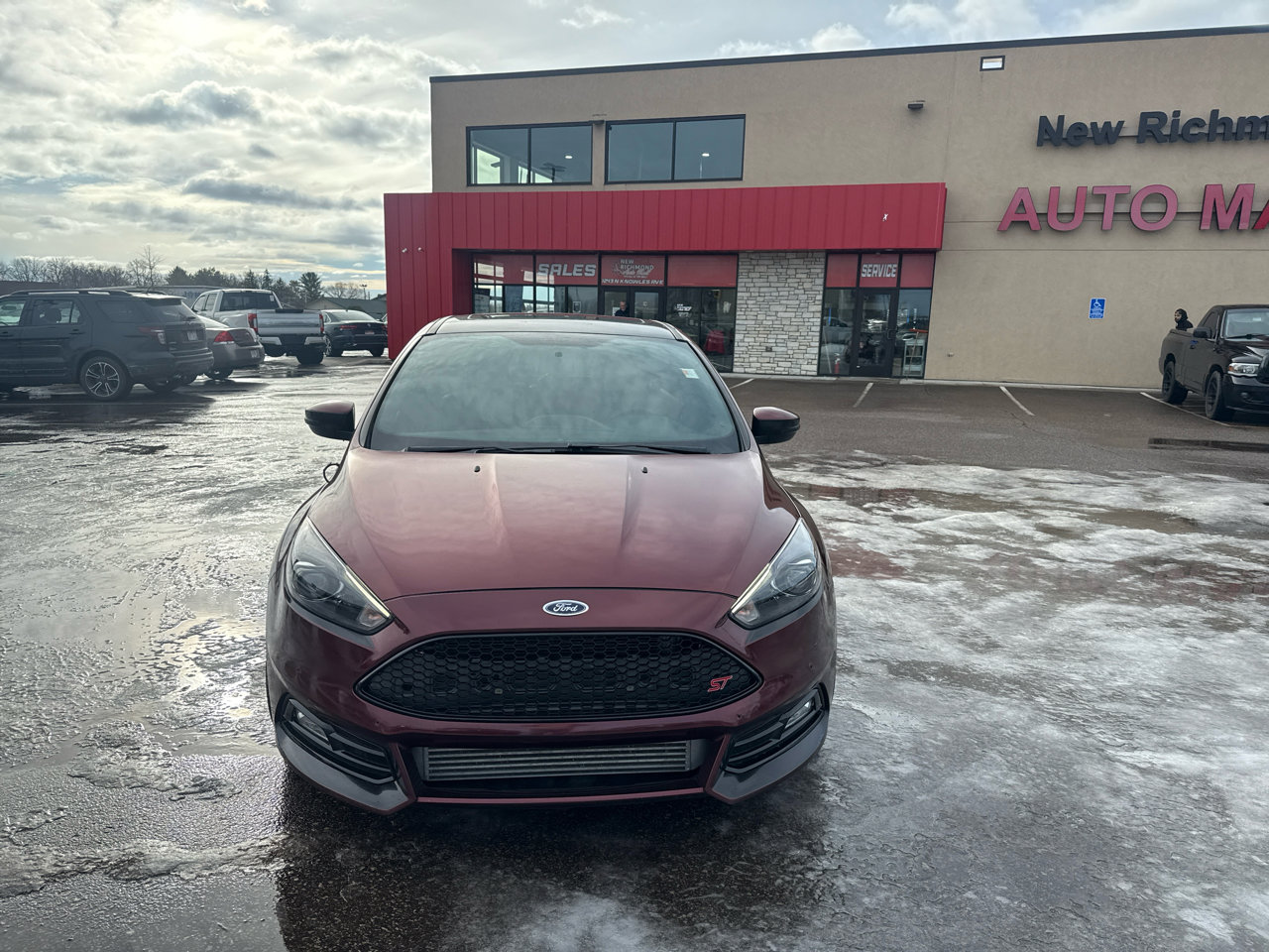 Used 2016 Ford Focus ST w/ Equipment Group 402A image 8