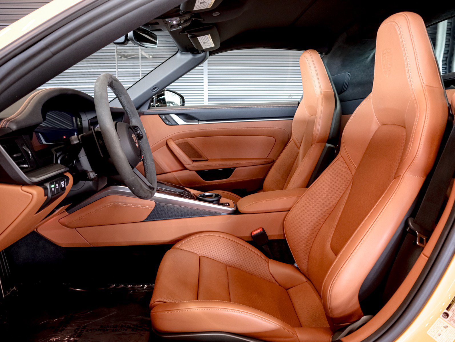 Certified 2025 Porsche 911 Targa 4 GTS AWD/4WD image 5