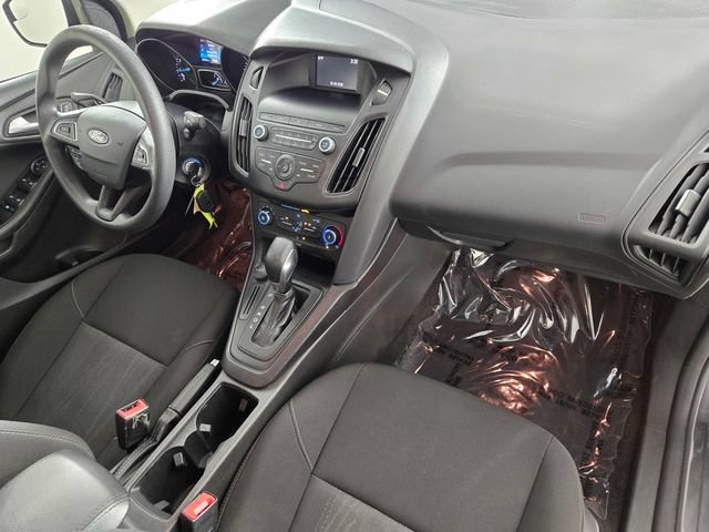Used 2018 Ford Focus SE FWD image 18