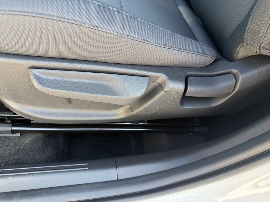 New 2026 Kia Niro LX FWD image 16