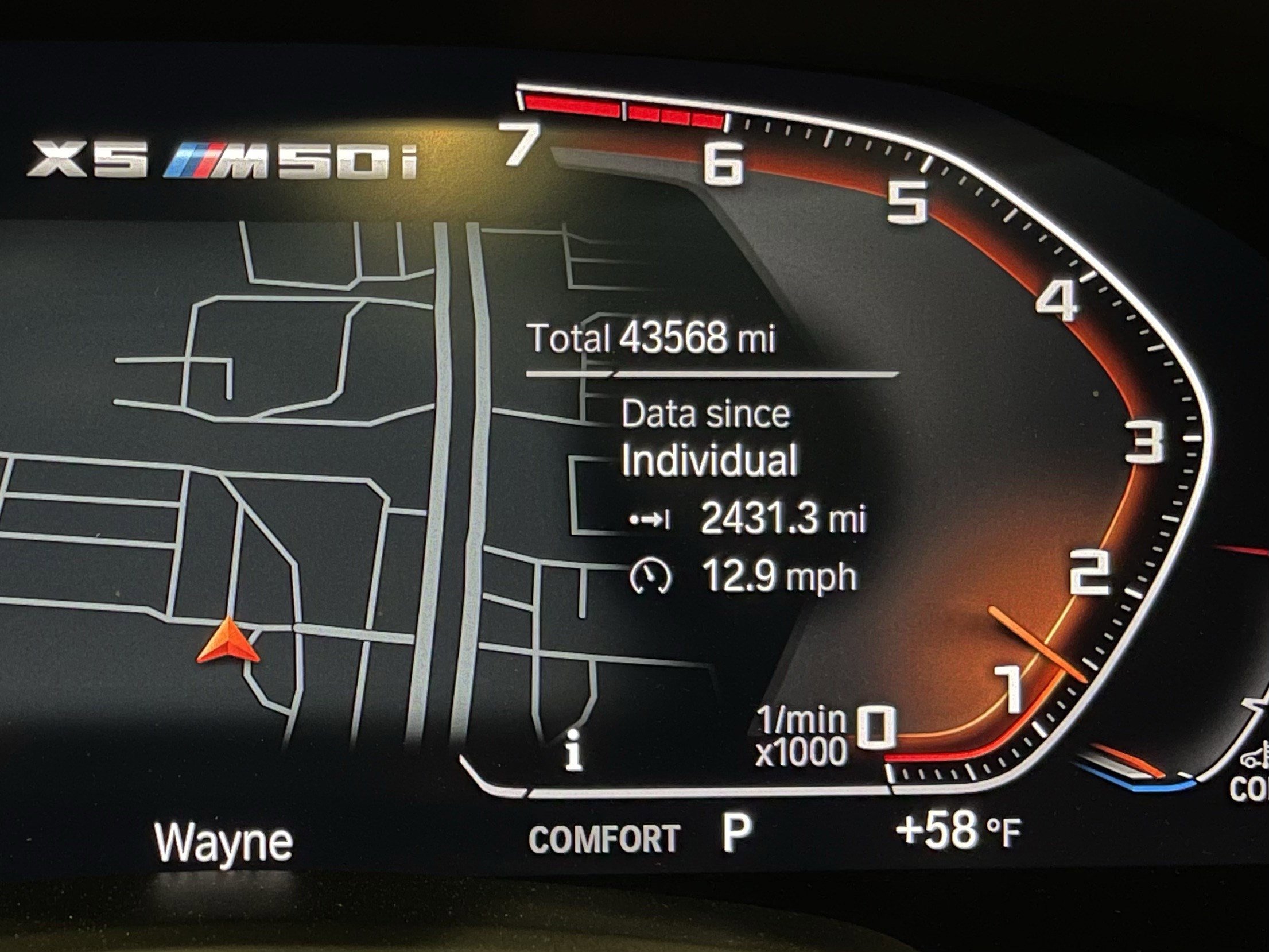 Used 2022 BMW X5 M50i w/ Premium Package image 22