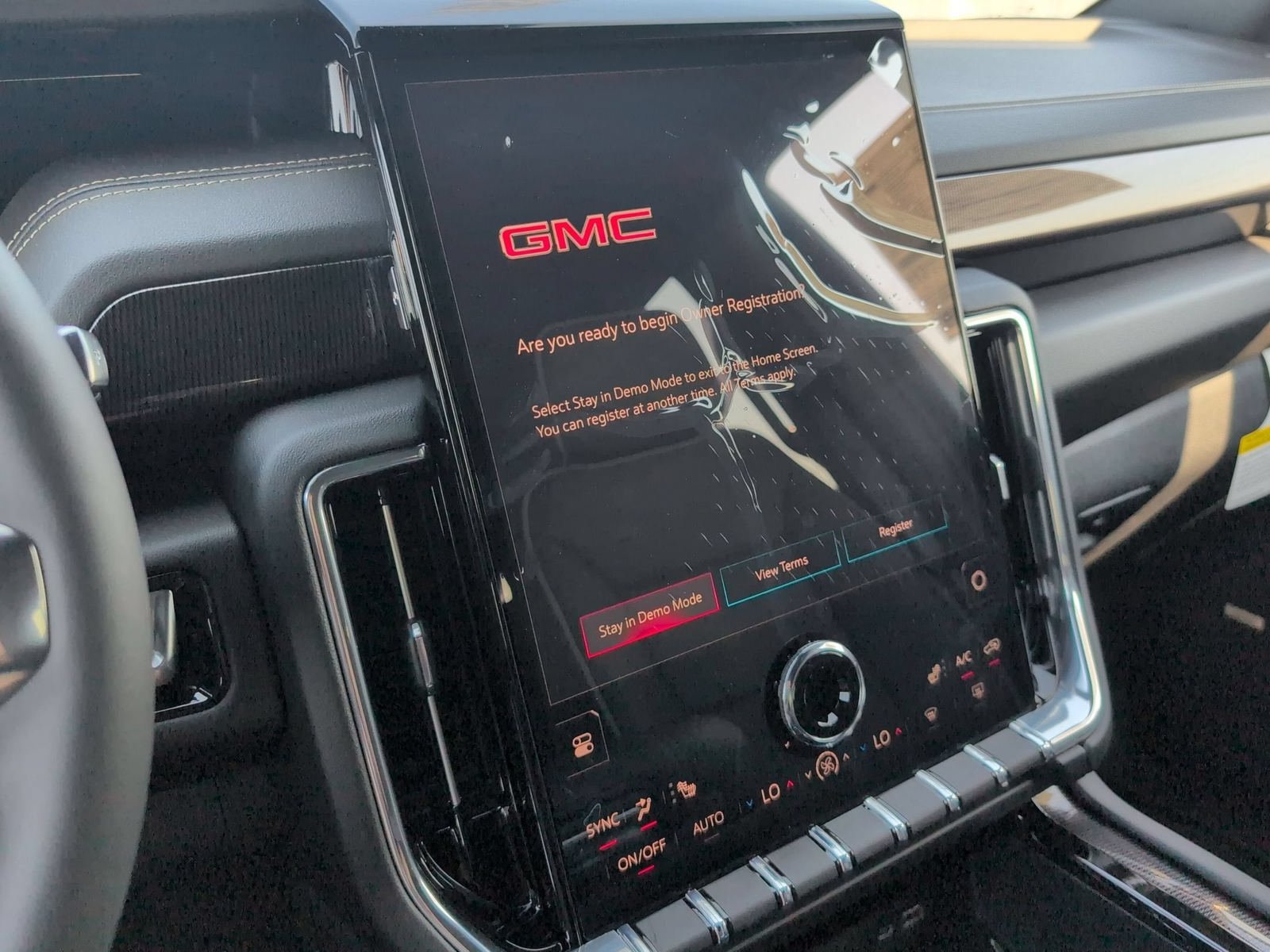 New 2026 GMC Yukon Elevation AWD/4WD image 17