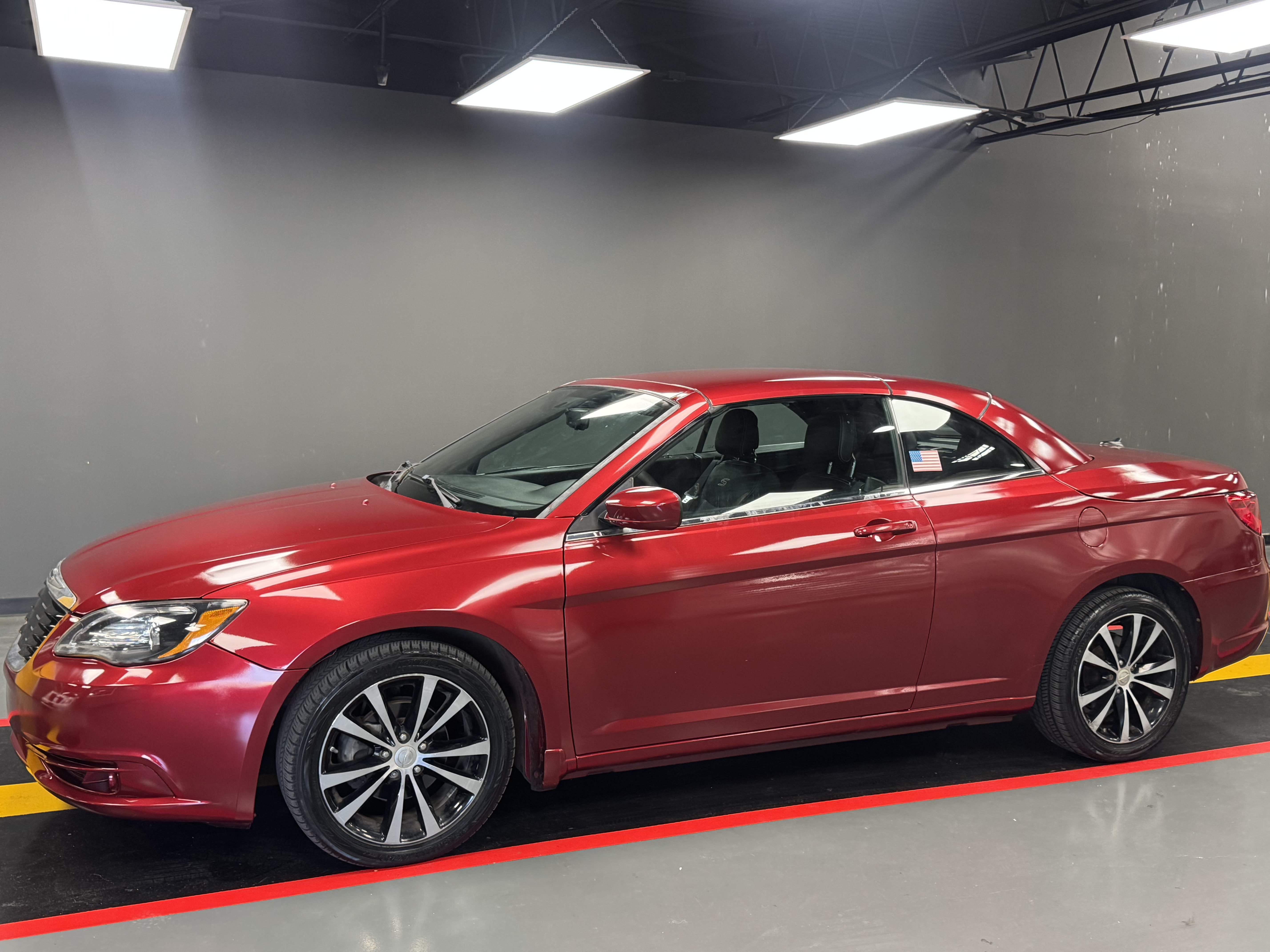 Used 2013 Chrysler 200 S FWD image 14