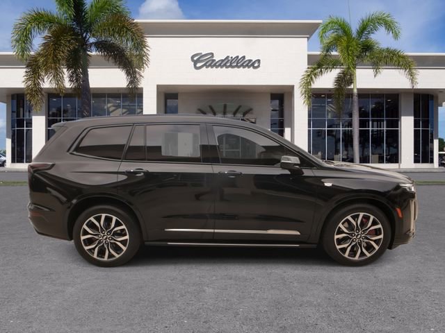 Certified 2024 Cadillac XT6 Sport w/ Platinum Package image 16