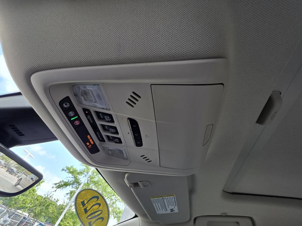 Used 2022 Buick Enclave Avenir w/ Avenir Technology Package FWD image 48