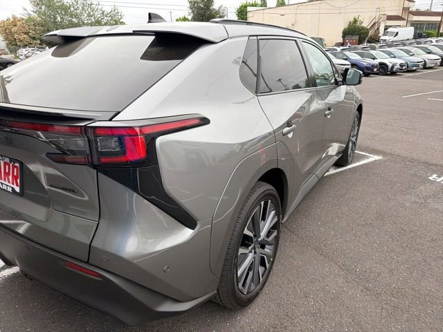 New 2026 Subaru Solterra AWD/4WD image 8