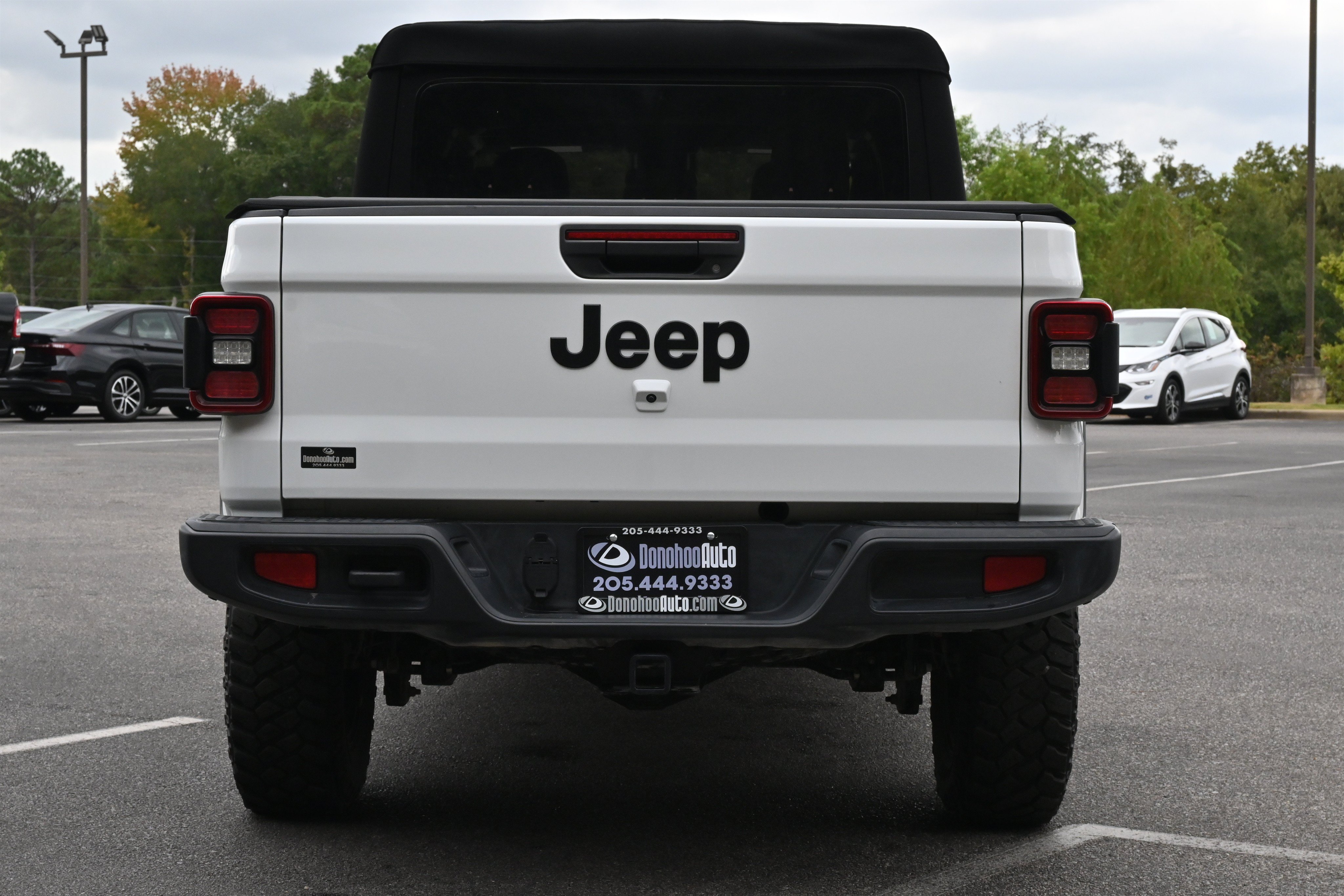 Used 2024 Jeep Gladiator Sport AWD/4WD image 8