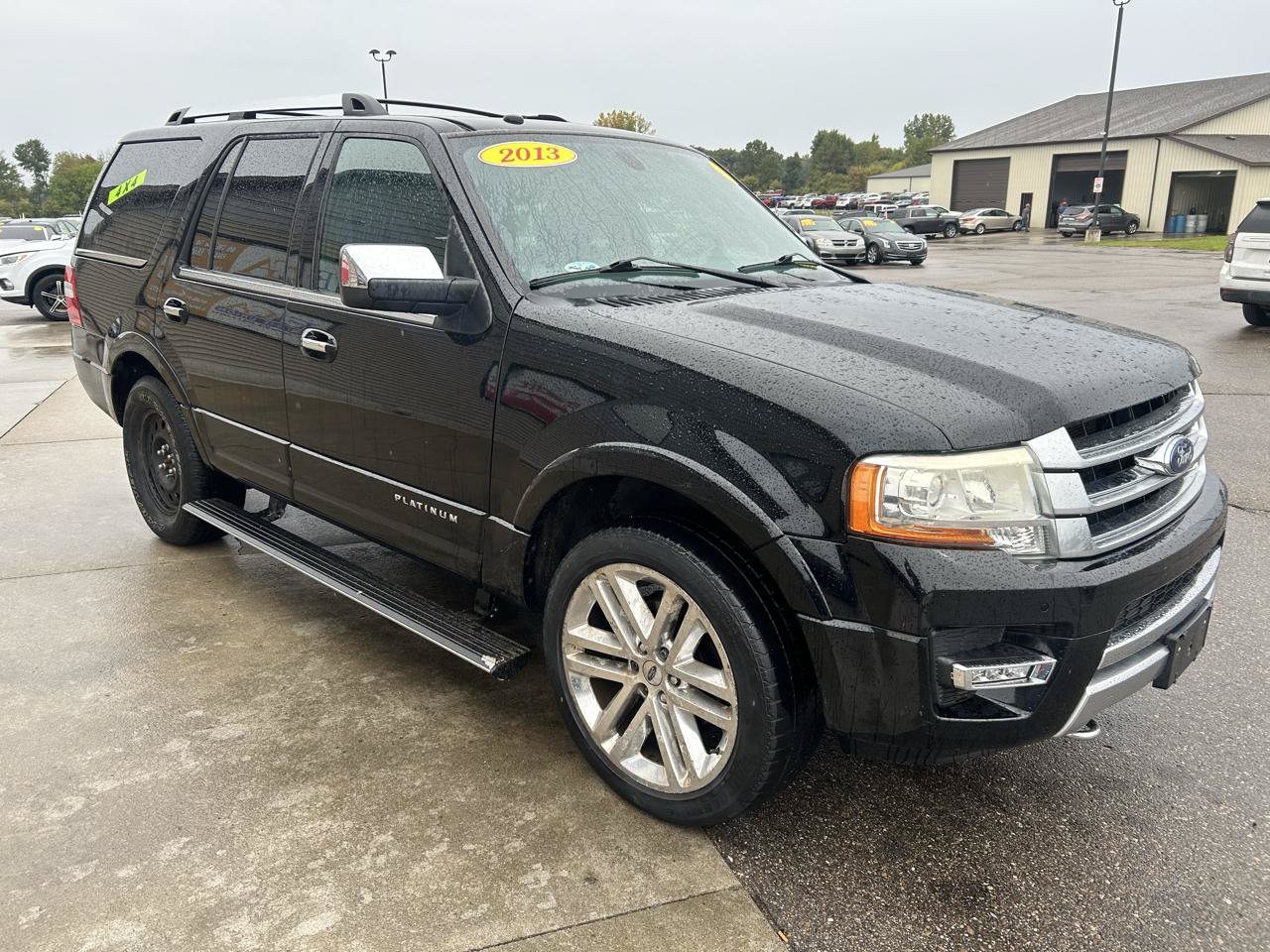 Used 2016 Ford Expedition Platinum AWD/4WD image 3