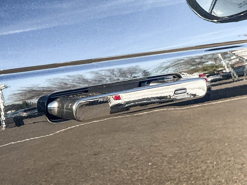 Used 2023 Land Rover Range Rover Sport SE image 14