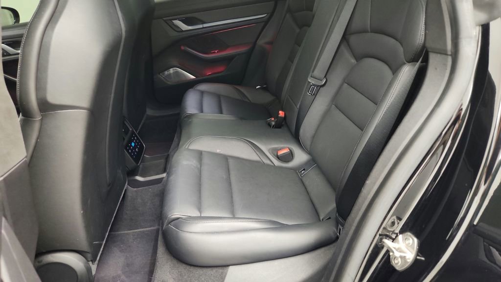 Used 2022 Porsche Taycan Turbo S image 44