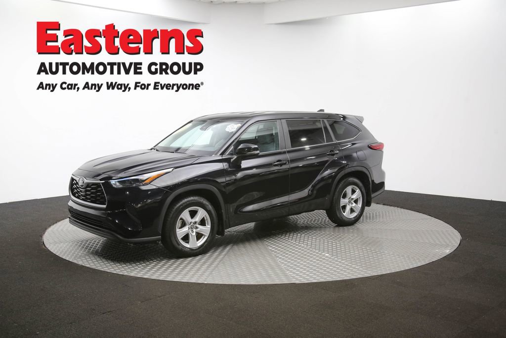Used 2023 Toyota Highlander L image 56