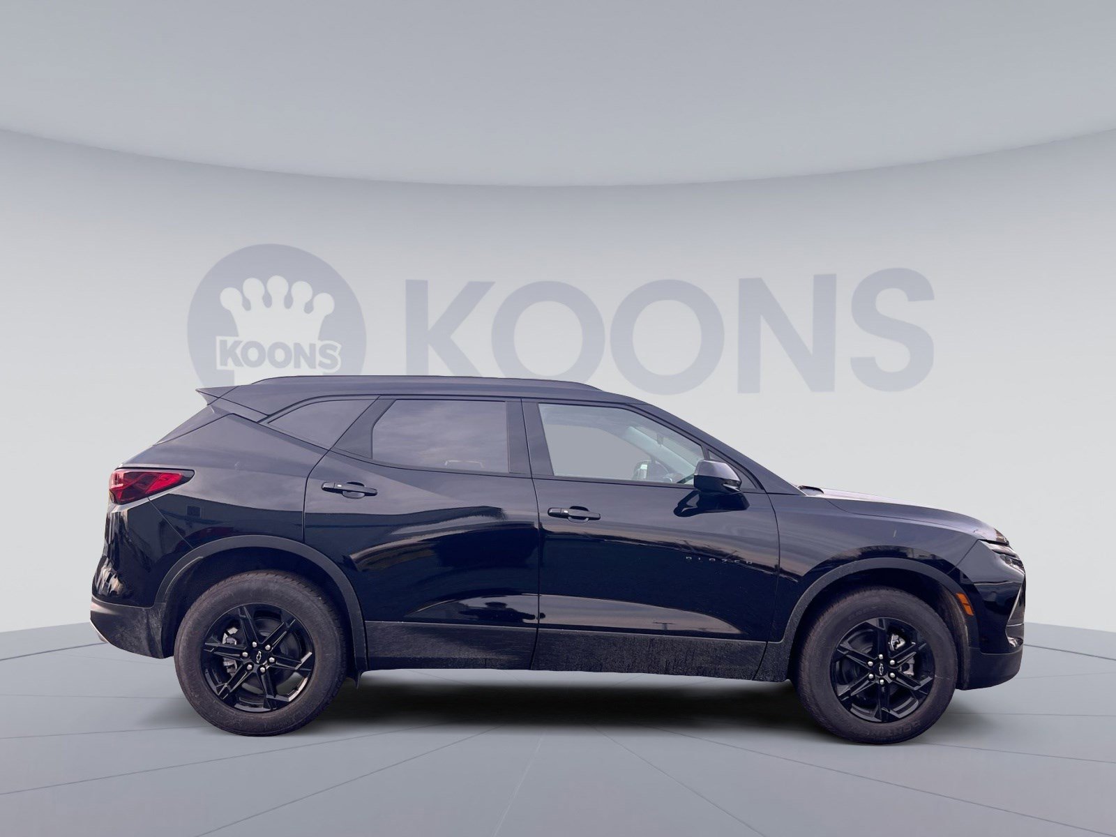 New 2025 Chevrolet Blazer LT w/ Midnight/Sport Edition image 8