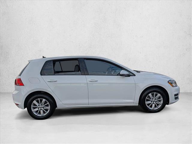 Used 2015 Volkswagen Golf S image 4