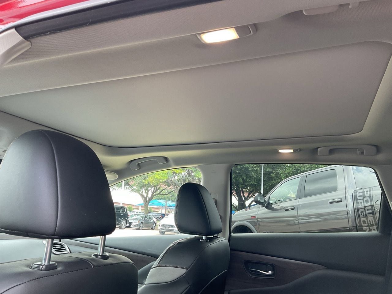 Used 2023 Nissan Murano Platinum w/ Cargo Package FWD image 11