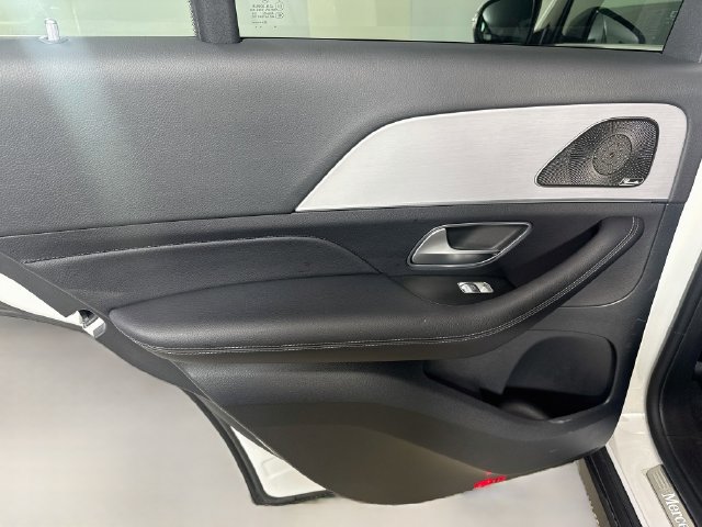 Used 2026 Mercedes-Benz GLE 350 4MATIC w/ Driver Assistance Package image 25