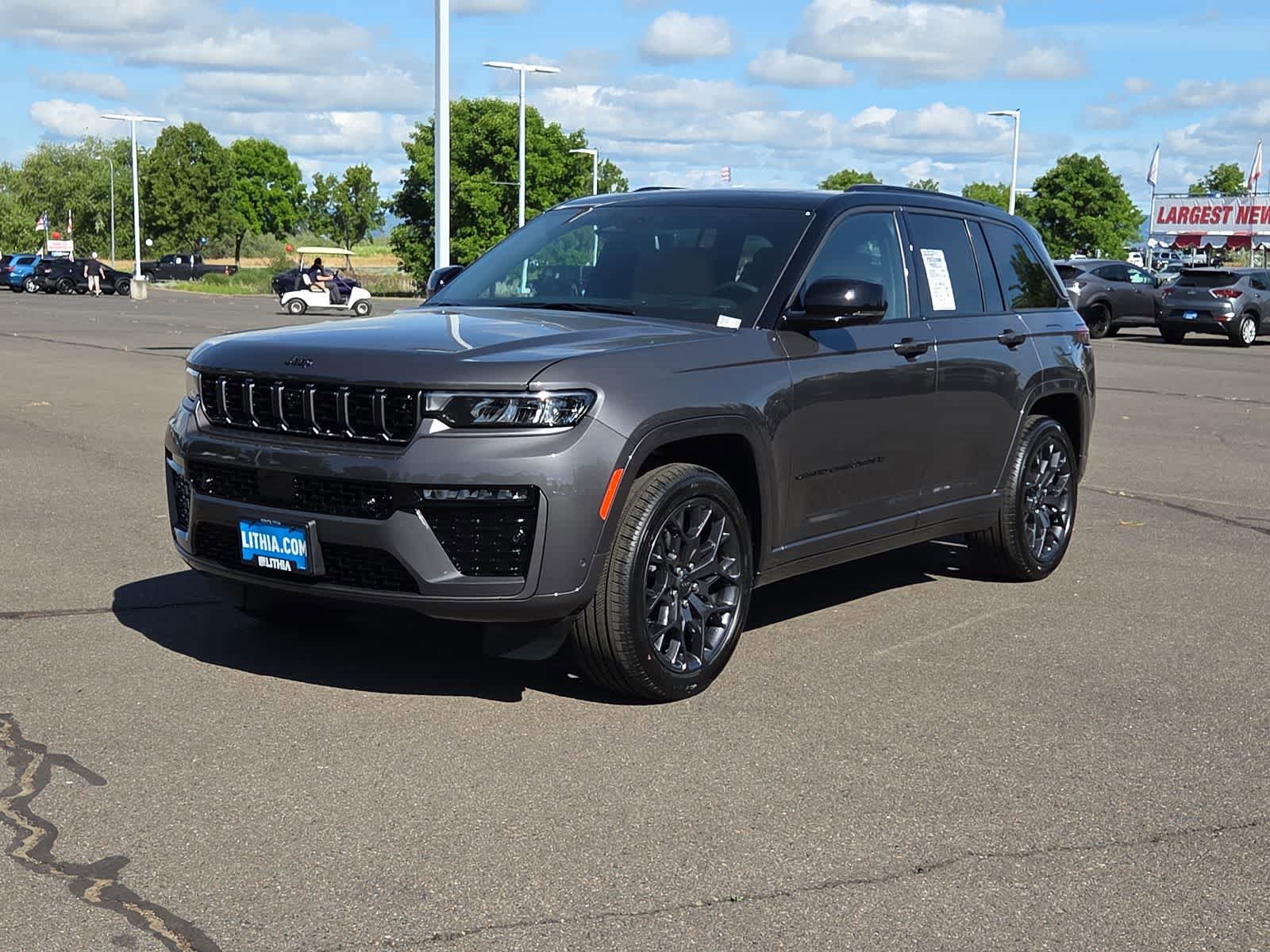 New 2026 Jeep Grand Cherokee Summit