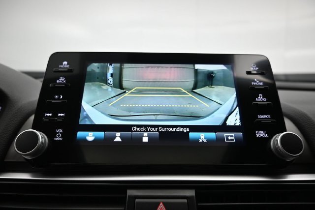 Certified 2022 Honda Accord Touring image 17