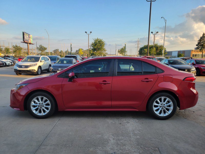 Used 2020 Toyota Corolla LE image 4