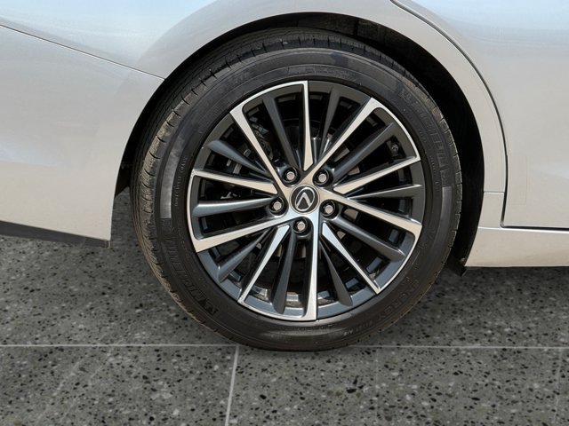 Used 2023 Lexus ES 350 w/ Premium Package FWD image 11