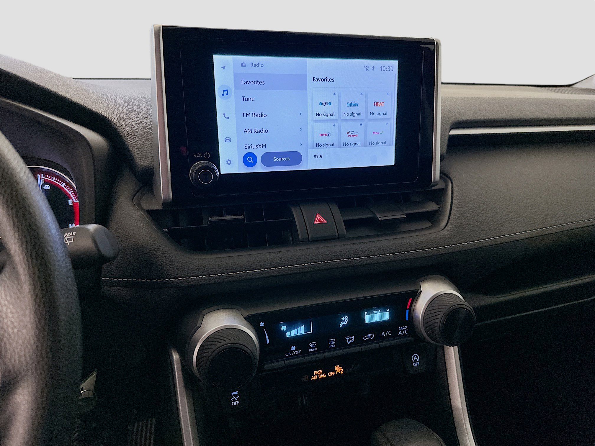 Used 2024 Toyota RAV4 LE image 26