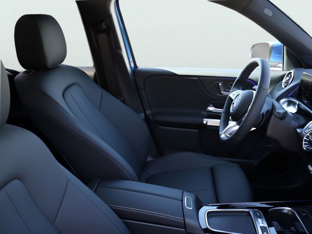 New 2026 Mercedes-Benz GLB 250 4MATIC image 10