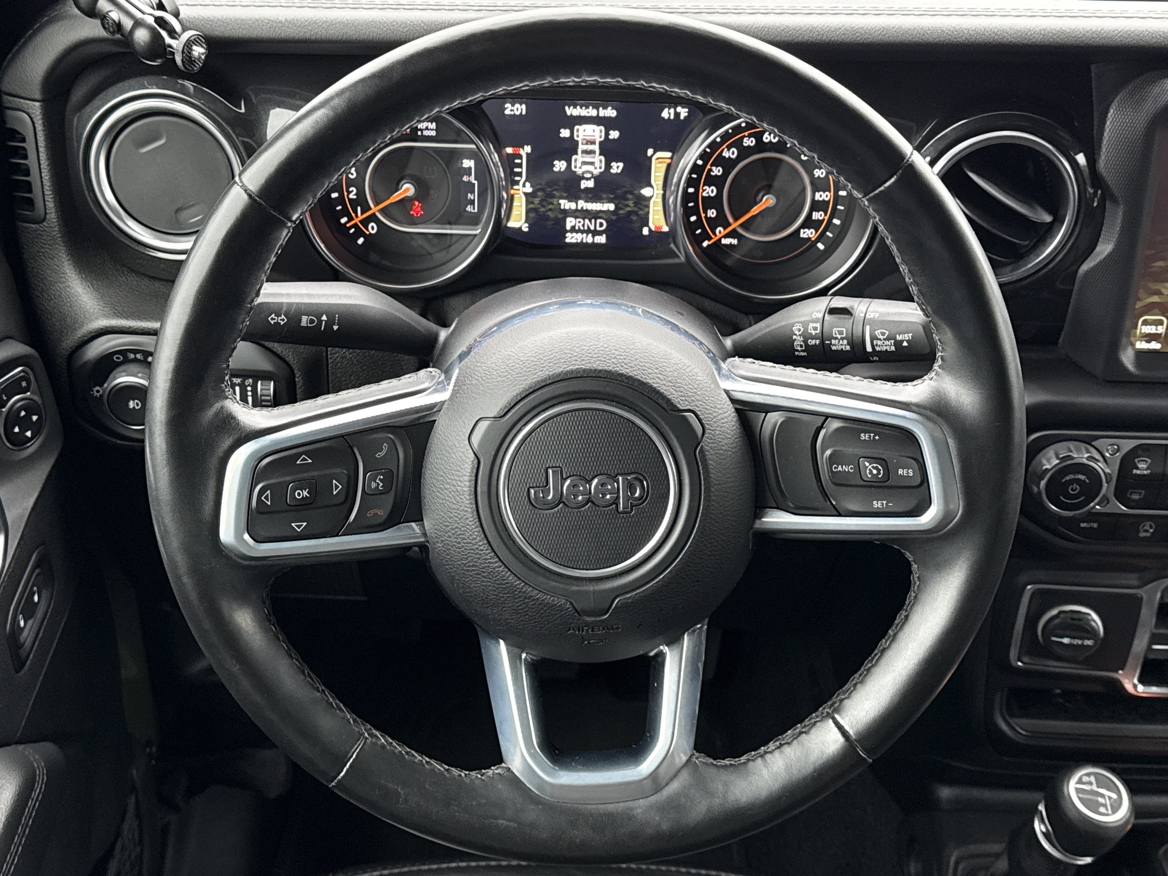 Used 2020 Jeep Wrangler Unlimited Sahara image 18