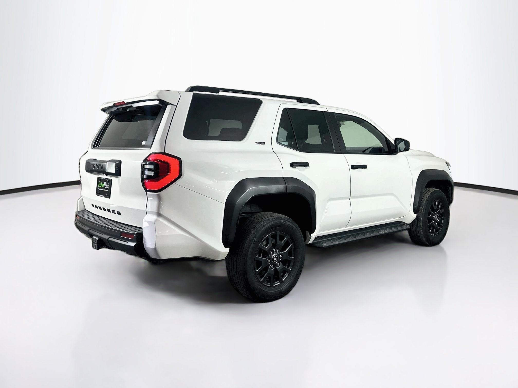Used 2025 Toyota 4Runner SR5 AWD/4WD image 9