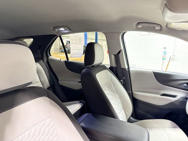 Used 2021 Chevrolet Equinox LS w/ LS Convenience Package AWD/4WD image 28