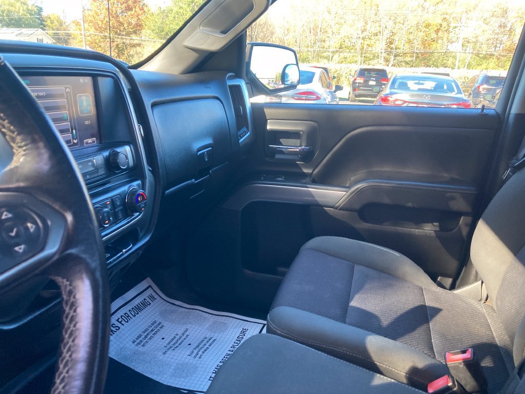 Used 2018 Chevrolet Silverado 1500 LT w/ All Star Edition AWD/4WD image 15