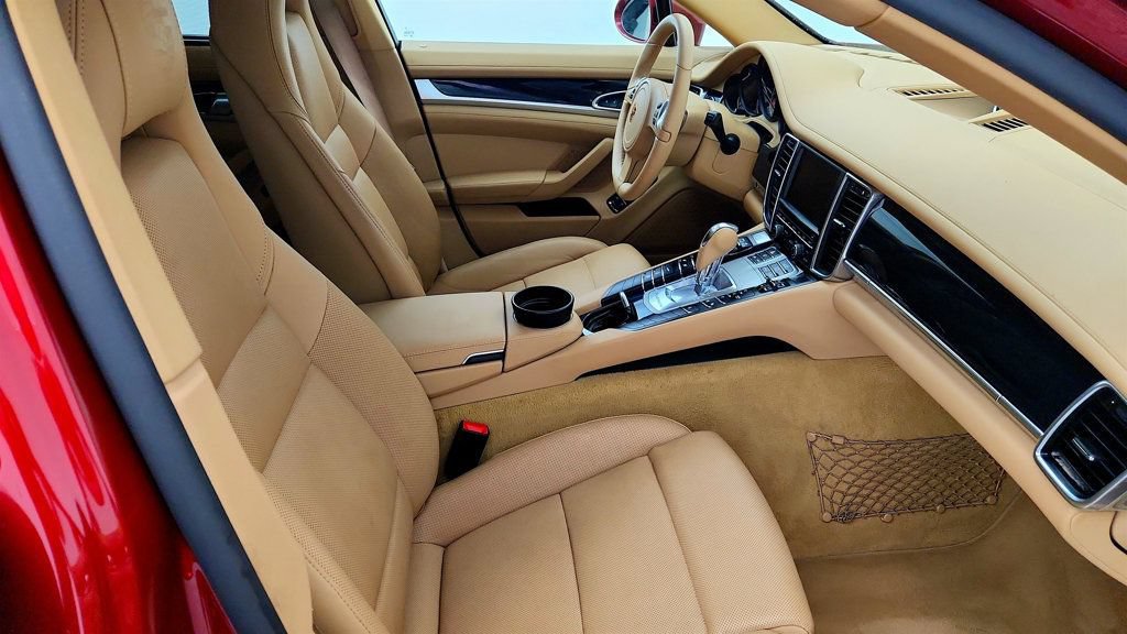 Used 2016 Porsche Panamera 4 Edition AWD/4WD image 25
