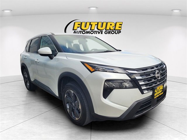 Used 2024 Nissan Rogue SV