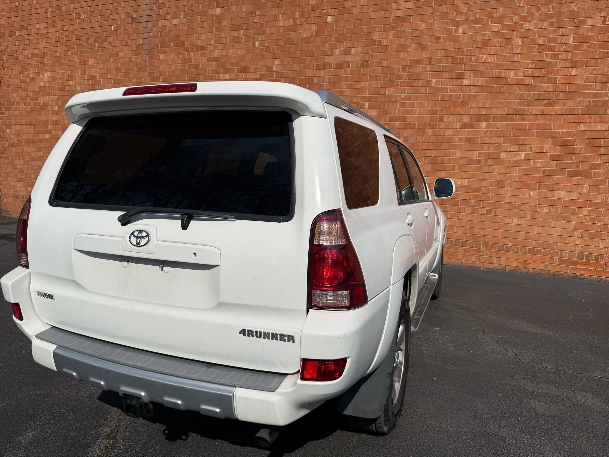 Used 2004 Toyota 4Runner Limited image 14