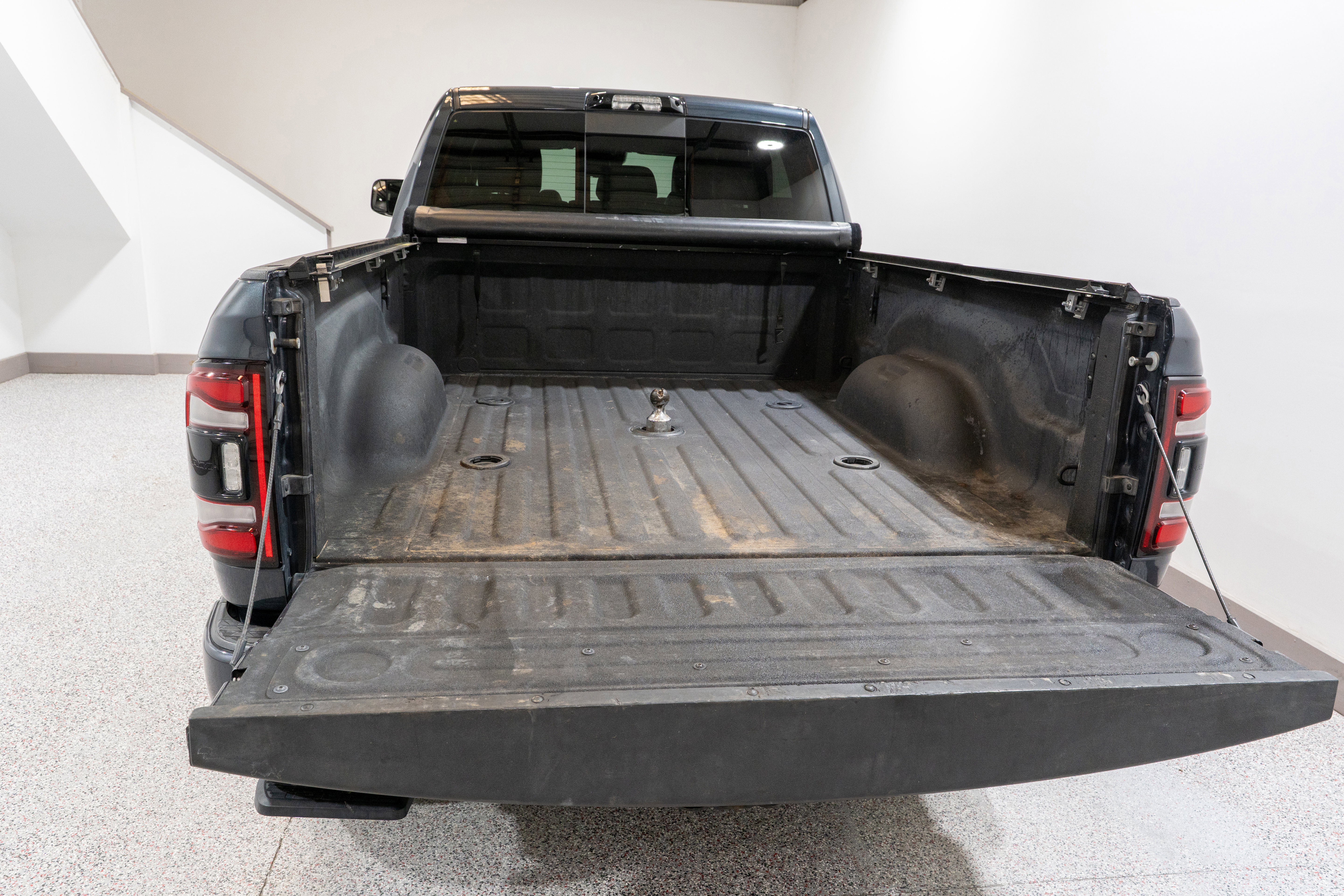 Used 2022 RAM 2500 Limited image 12