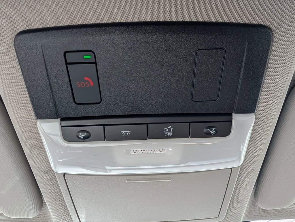 Used 2023 Nissan Rogue SV AWD/4WD image 33