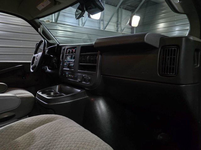 Used 2021 GMC Savana 2500 w/ Driver Convenience Package image 16