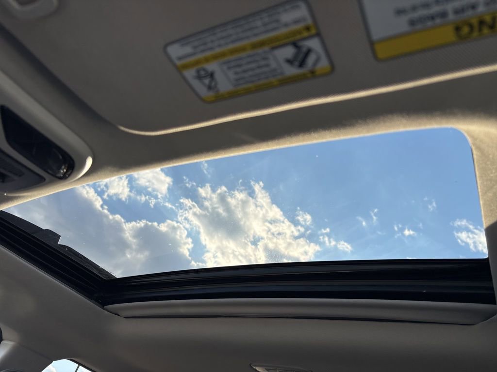 Certified 2025 Subaru Outback Onyx Edition XT image 25