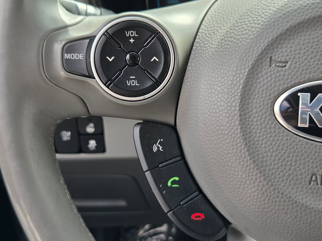 Used 2018 Kia Soul EV image 27