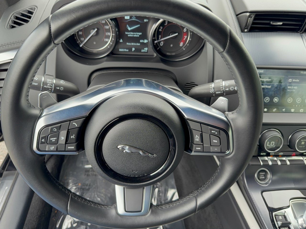 Used 2020 Jaguar F-TYPE Coupe RWD image 9