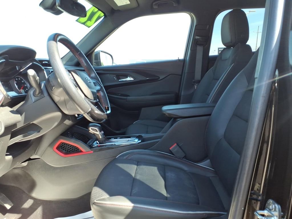 Used 2022 Chevrolet TrailBlazer RS w/ Technology Package AWD/4WD image 12