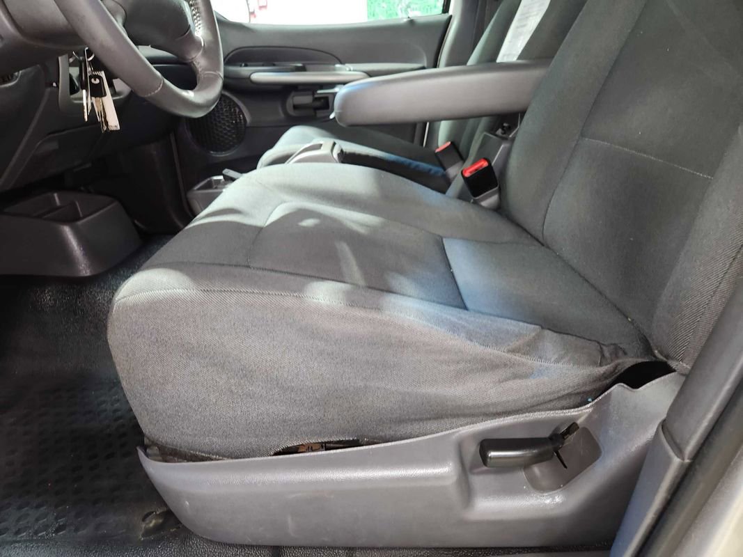 Used 2002 Ford Explorer Sport Trac 4x4 image 52